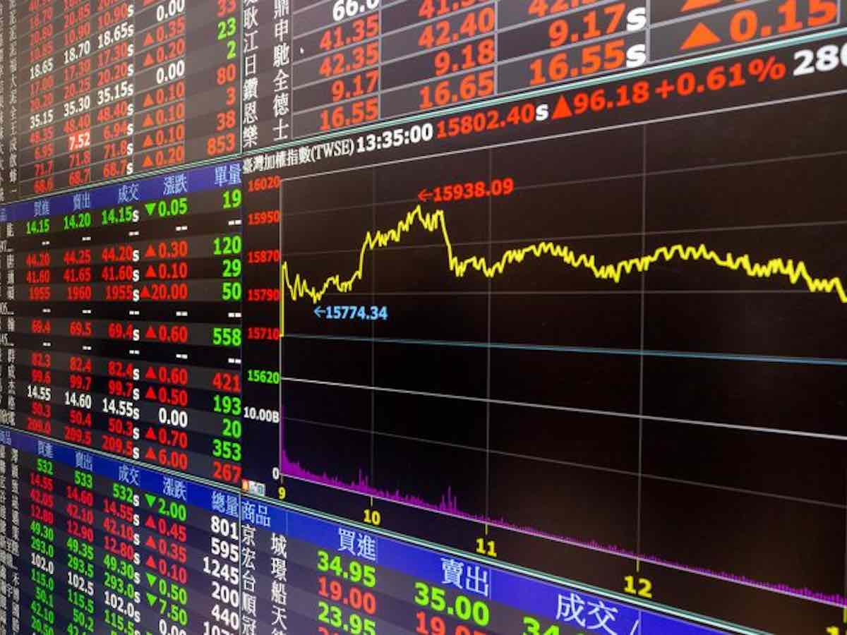 Blog 'Taking pensions out of financial markets' by GRAIN, A Growing Culture and Kevin Skerrett